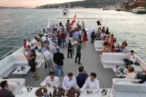 Azərbaycan Bakı weddings on the bosphorus by luxury boat