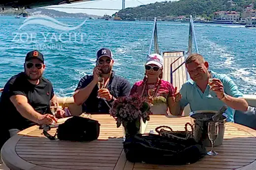 Image of a short Bosphorus cruise tour by boat in Istanbul Turkey