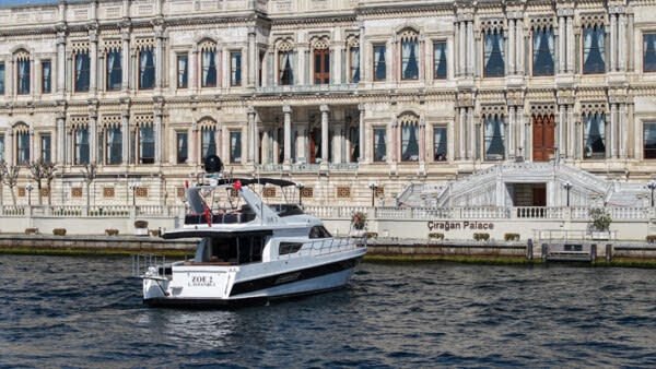 Bakı Cruise to The Ciragan Palace Kempinski Hotel Bakı